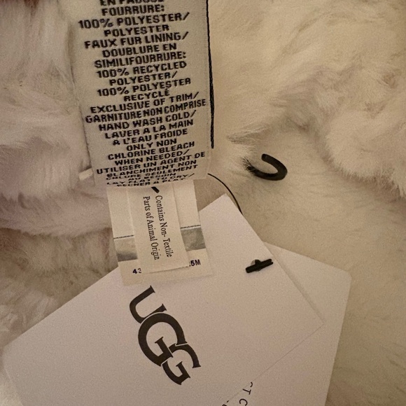 UGG Women's Faux Fur Fingerless Glove - Picture 11 of 11